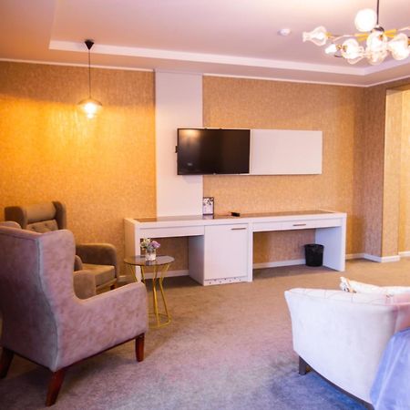Premium Park Hotel Баку Экстерьер фото