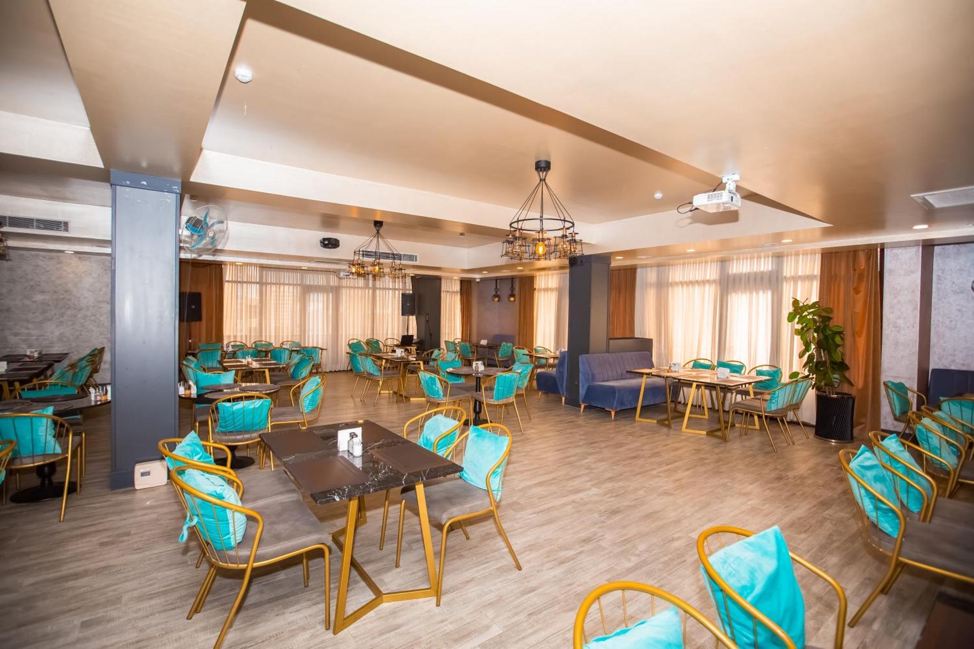 Premium Park Hotel Баку Экстерьер фото