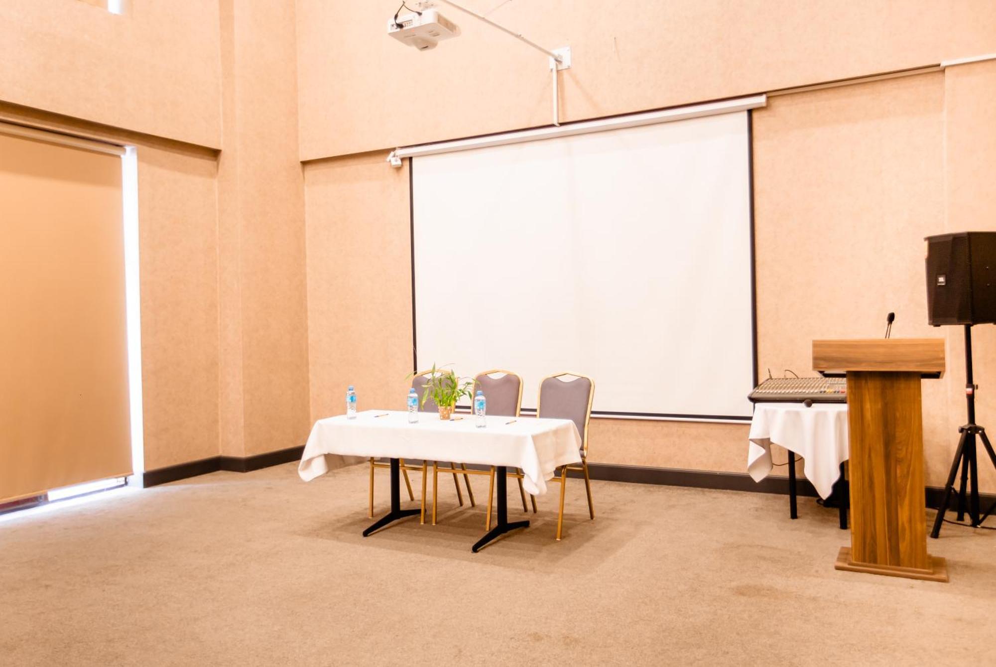 Premium Park Hotel Баку Экстерьер фото