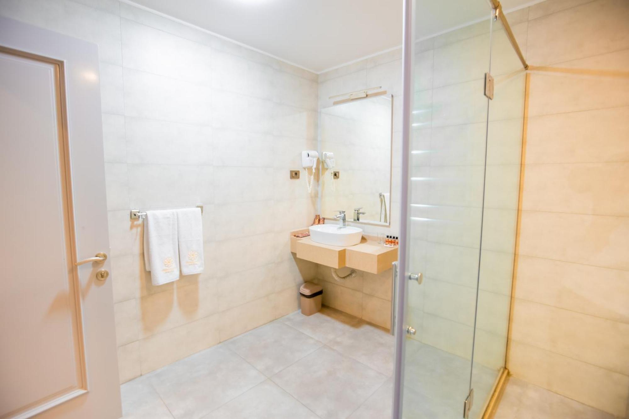 Premium Park Hotel Баку Экстерьер фото